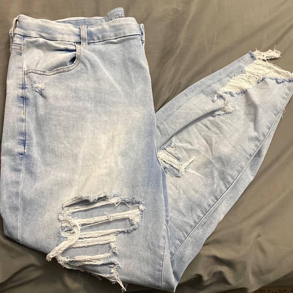 American eagle destroyed jeans